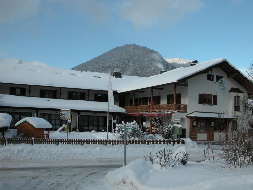 Hotel-Restaurant Zum Hirschhaus Inklusiv Chiemgaukarte Ruhpolding Exteriör bild